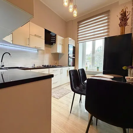 Pulaskiego Spacious By Bookinghost Apartmán
